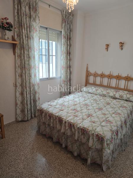 Foto ca25fb0a-42b1-4cd4-944f-2c4b4ff7d78a. Piso en calle oliva 2 amplio piso en los boliches en Fuengirola