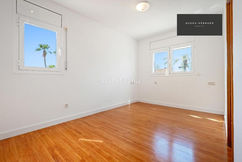 Foto 5cdbc5c8-7e40-42bc-88f4-d5d437f4a902. Chalet con riscaldamento parcheggio piscina in Población de Arroyo