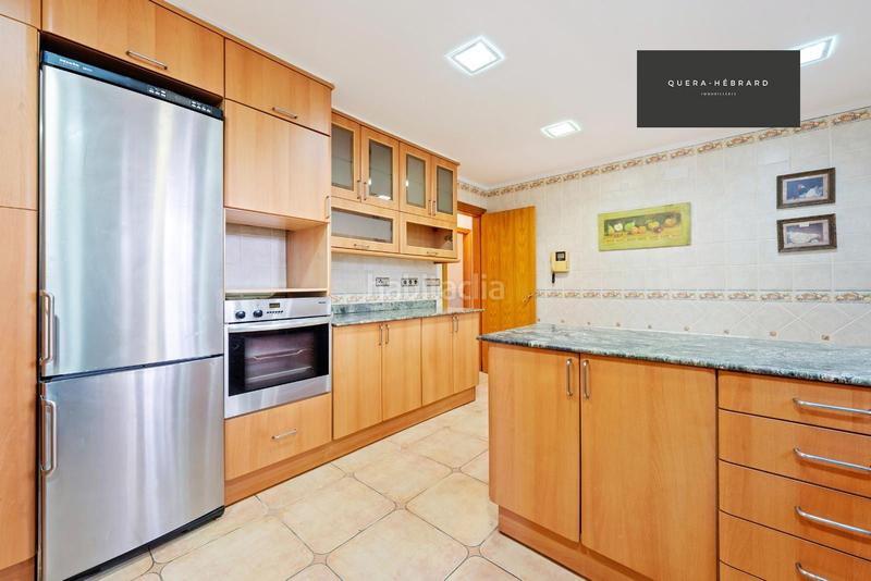 Foto ab2ea10a-a9d1-420f-92f2-cdeaf8ae2d36. Chalet con riscaldamento parcheggio piscina in Población de Arroyo