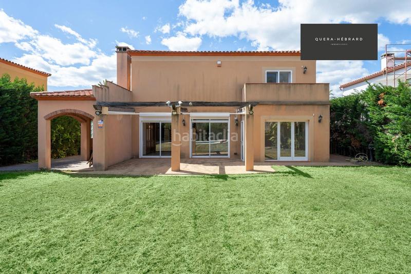 Foto b5bcaf49-bd5e-4316-b850-d57afb742af8. Chalet con riscaldamento parcheggio piscina in Población de Arroyo