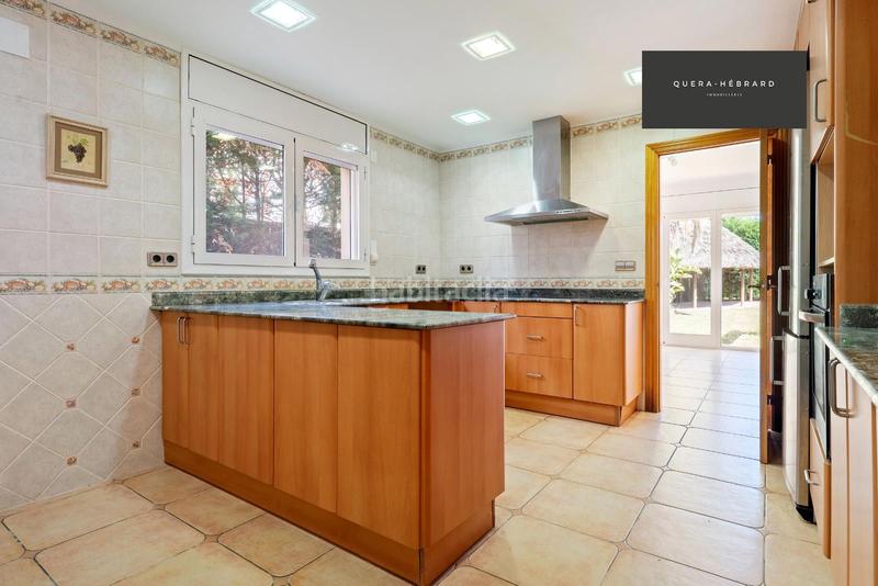 Foto d27f165c-72d2-4e19-90d4-f25a60a4bf0f. Chalet con riscaldamento parcheggio piscina in Población de Arroyo