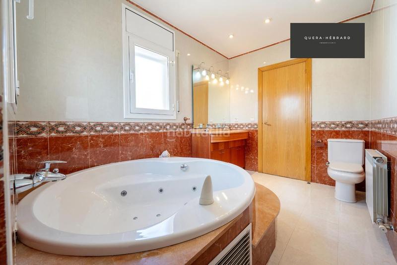 Foto e3b4f766-4615-4d5a-af01-3bbfdd960a7c. Chalet con riscaldamento parcheggio piscina in Población de Arroyo