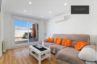 Attique  Namessi valls. Ático de 61m2 con una espectacular terraza de 80m2 con vistas al