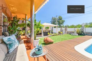 Chalet  Cami de can feliu. Chalet independiente de 220m2 con 5 habitaciones y 4 baños