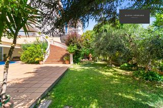 Chalet  Joaquin costa. Una casa para vivirla espacio, confort y sostenibilidad