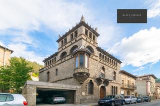 Maison  Progrés. Casa modernista con mucha historia en ripoll