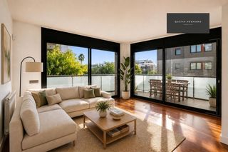 Etagenwohnung in Ametllers - Poble Sec. Piso familiar de 4 habitaciones en la plana con terraza, piscina