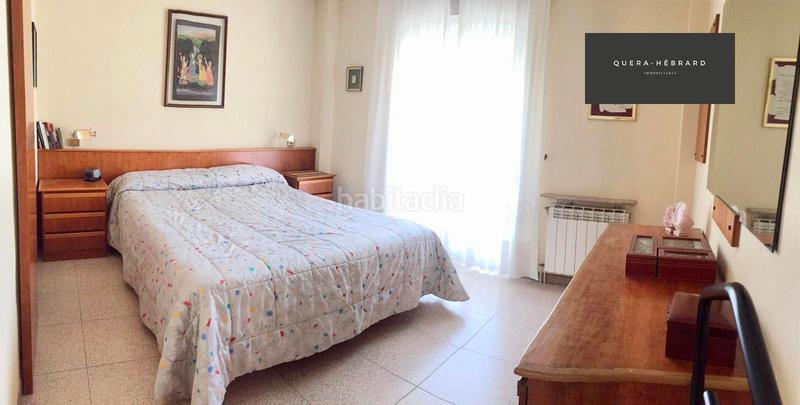 Foto 912b8dae-950c-4879-97e1-709fc1b4cba5. Casa adossada amb calefacció aparcament piscina a Terrassa