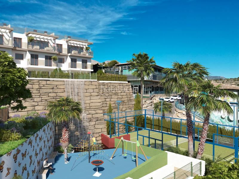 Foto 03954bb1-dc00-4b36-abf8-8b48a52a3029. Reihenhaus mit pool in Montebello - Nou Espai Nucia (la)