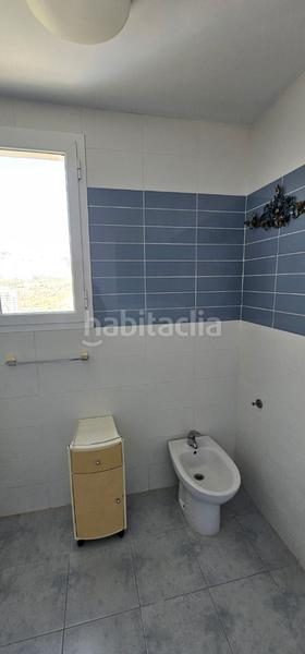Foto 0d09676d-5f88-4c29-8241-49f1e948f848. Apartament amb aparcament piscina a Via Parque Benidorm