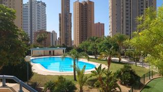 Etagenwohnung in Juzgados - Plaza de Toros. Piso de 3 dormitorios en benidorm.