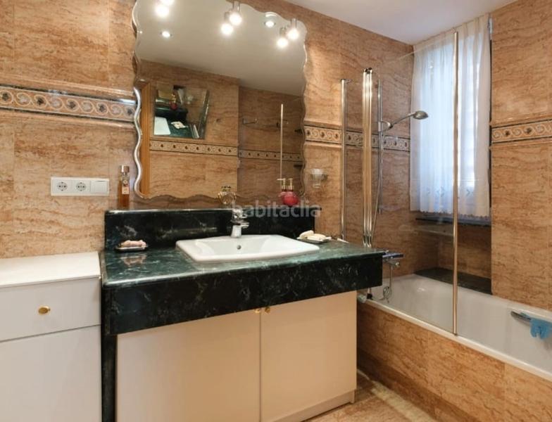 Foto 56624936-1727-47b1-bfe6-7389d902ca0e. Appartamento con parcheggio piscina in Playa Poniente Benidorm