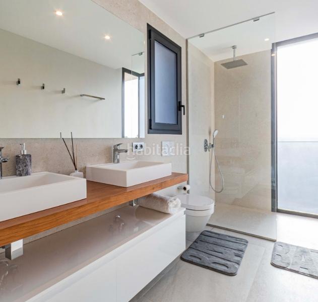 Foto 0e8bdf87-5527-4bb3-b733-05837fa48b83. Chalet con parcheggio piscina in Golf Bahía Finestrat