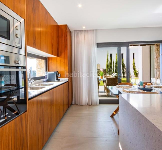 Foto 4d566322-30bd-49db-aa0b-e8432e50b482. Chalet con parcheggio piscina in Golf Bahía Finestrat