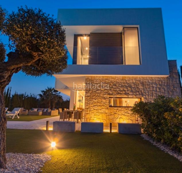 Foto 568af652-6fc0-4e88-9415-222ebea96778. Chalet con parcheggio piscina in Golf Bahía Finestrat