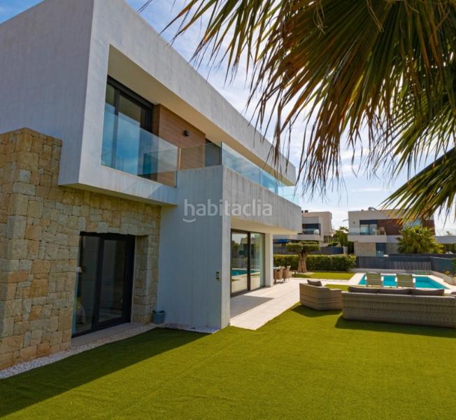 Foto 873e4956-3eae-4fa4-b7d2-b7391ced3d09. Chalet con parcheggio piscina in Golf Bahía Finestrat