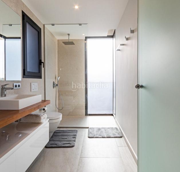 Foto b17b82db-573f-45c8-afb9-76105fe533f6. Chalet con parcheggio piscina in Golf Bahía Finestrat