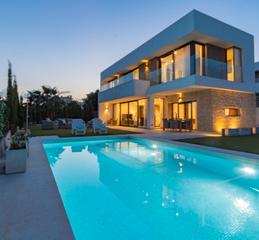 Xalet en Golf Baha. Excelente villa en sierra cortina.