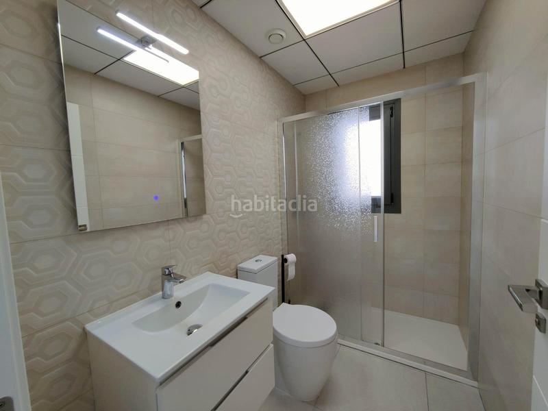 Foto 154ae08f-1490-46a6-9c31-7b0270d7b1a4. Chalet with parking pool in balcón de Finestrat-terra marina Finestrat