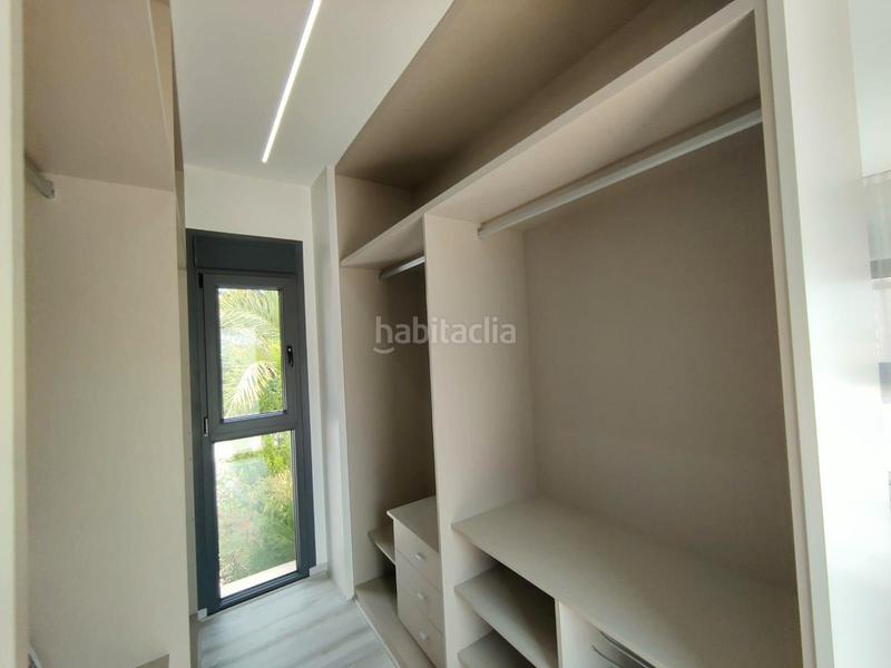 Foto 8d97be46-1edb-4de7-ad8b-fec836e07a57. Chalet with parking pool in balcón de Finestrat-terra marina Finestrat