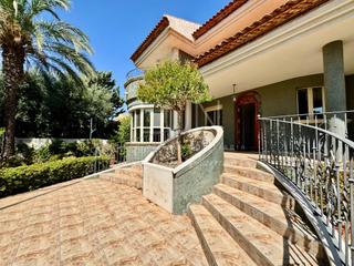 Chalet in Altorreal - El Chorrico. Tradicional chalet en altorreal