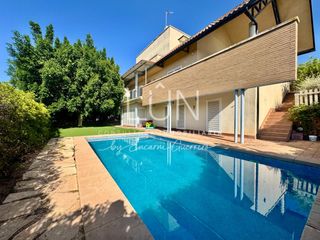 Affitto Chalet in Altorreal - El Chorrico. Exclusivo chalet para alquilar en altorreal