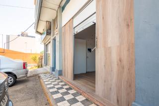 Business premise  Calle cruz del ovejero. ¡impulsa tu negocio! dos locales reformados en ubicación estraté