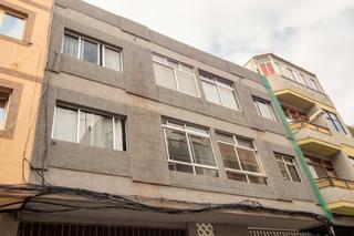 Piso en Calle pablo penaguilas 77. tu nuevo hogar familiar te espera: espacioso piso en zona resid