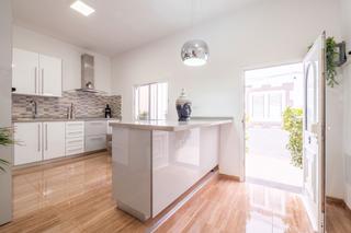 Casa  Calle francisco serrano. Vive el encanto histórico con modernidad: tu lujoso hogar famili