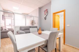 Piso  Calle marconi. Ideal para vivir o invertir: vivienda reformada en planta baja e