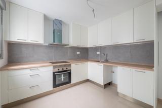 Dúplex  Calle malvasía. Descubre tu nuevo estilo de vida: espectacular dúplex familiar e