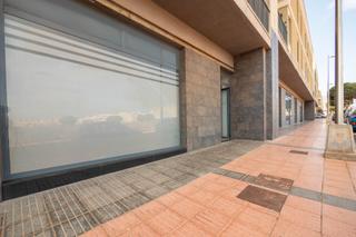 Local Comercial  Paseo alejo pérez santana. En venta local reformado en el caracol, telde Local Comercial  Paseo alejo pérez santana. En venta local reformado en el caracol, telde