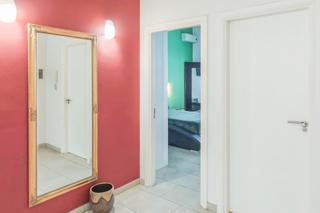Appartement  Calle ginés de los ríos. Piso con terraza y renovado en el corazón de vecindario