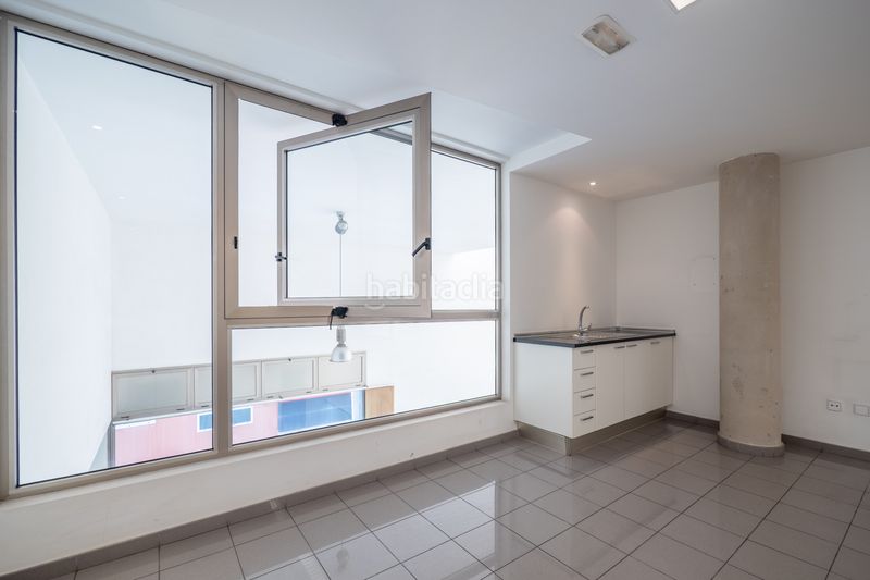 Foto a40dbdb6-73a3-447b-8514-6729ae2f30fa. Edificio en c. bentejuí edificio apto para la ric. en Telde
