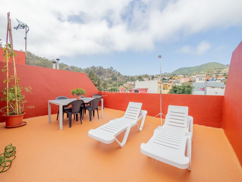Foto c35a9495-d745-4404-8f66-5f0e51baf869. Dúplex amb aparcament a El Palmar Teror