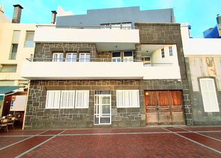 Casa adossada a P.º de las canteras 44. La casa de las canteras