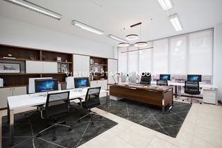 Oficina  C. pdte. alvear, 8 8. Oficina en venta en mesa y lópez