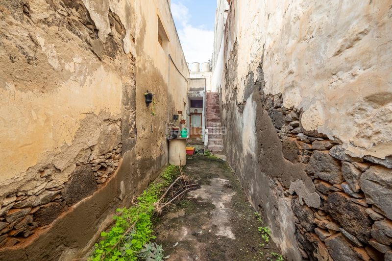 Foto ad45be2c-6537-4aef-996c-5d07fe29fc6d. Casa a c. fernando marrero pérez a Cardones Arucas