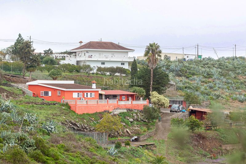 Foto e8f6c0aa-1d30-4ae4-b6b8-767a863e0354. Casa amb aparcament a San José del Álamo - El Hornillo Teror
