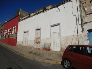Terreno residenziale in C. real del castillo, 110 110. Solar en san nicolás tu refugio tranquilo a paso del centro y co