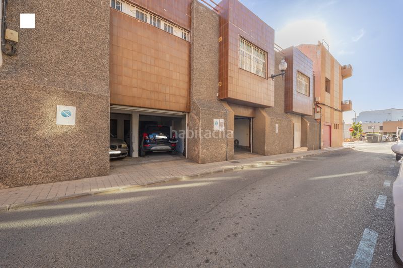 Foto e4f1837d-0d76-4d9a-b01b-7c9669780984. Edifici a c. arnao a San Gregorio Telde