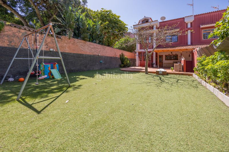 Foto 5128f597-adf3-4405-b8f7-c7b9eba2f673. Casa adossada a calle los lentiscos 4 a Monte Lentiscal - Las Meleguinas Santa Brígida