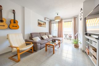 Flat  C. dibicenas, 32 32. Piso en venta en arguineguín con 3 dormitorios, 2 baños, doble g