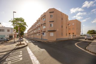Appartement à Calle alcalde josé ramírez bethencourt. Luminoso piso a 200 metros de la playa el burrero  ingenio