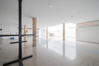 Edifici a Calle bentejuí 3. Edificio apto para la ric
