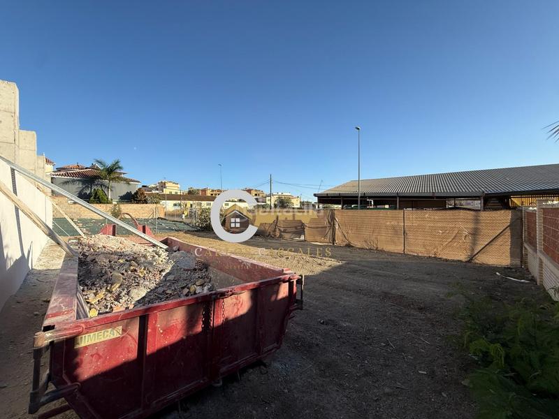 Foto c4597758-a7e7-4343-81ea-9bb9c86a7c4e. Terreny residencial a Camino Algarrobo - Las Arenas Vélez - Málaga