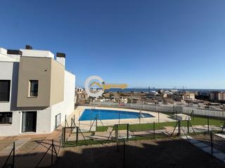 Reihenhaus in Viña Málaga. Chalet adosado viña malaga