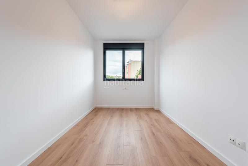 Foto 51e19e5e-e3e4-4ddb-9c01-74340f73ccec. Pis 99m<sup>2</sup> a carrer de jaume abril 69 a Centre Viladecans