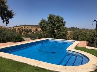 Casa a Guillena pueblo. Chalet a la venta en urbanización entremontes