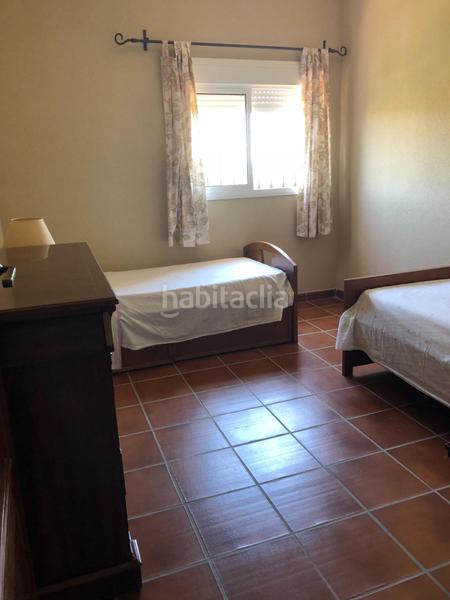 Foto 3f70e48f-c19c-4e80-a37f-d310254a6a01. Casa amb piscina a Guillena pueblo Guillena